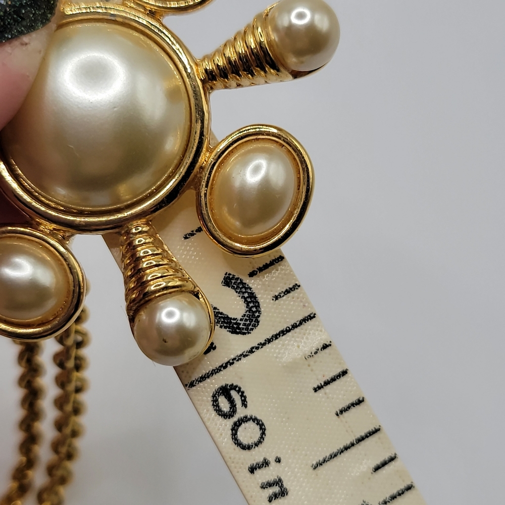 VTG Kenneth Jay Lane Faux Pearl Maltese Cross Necklace / Brooch | SIGNED - Picture 6 of 7